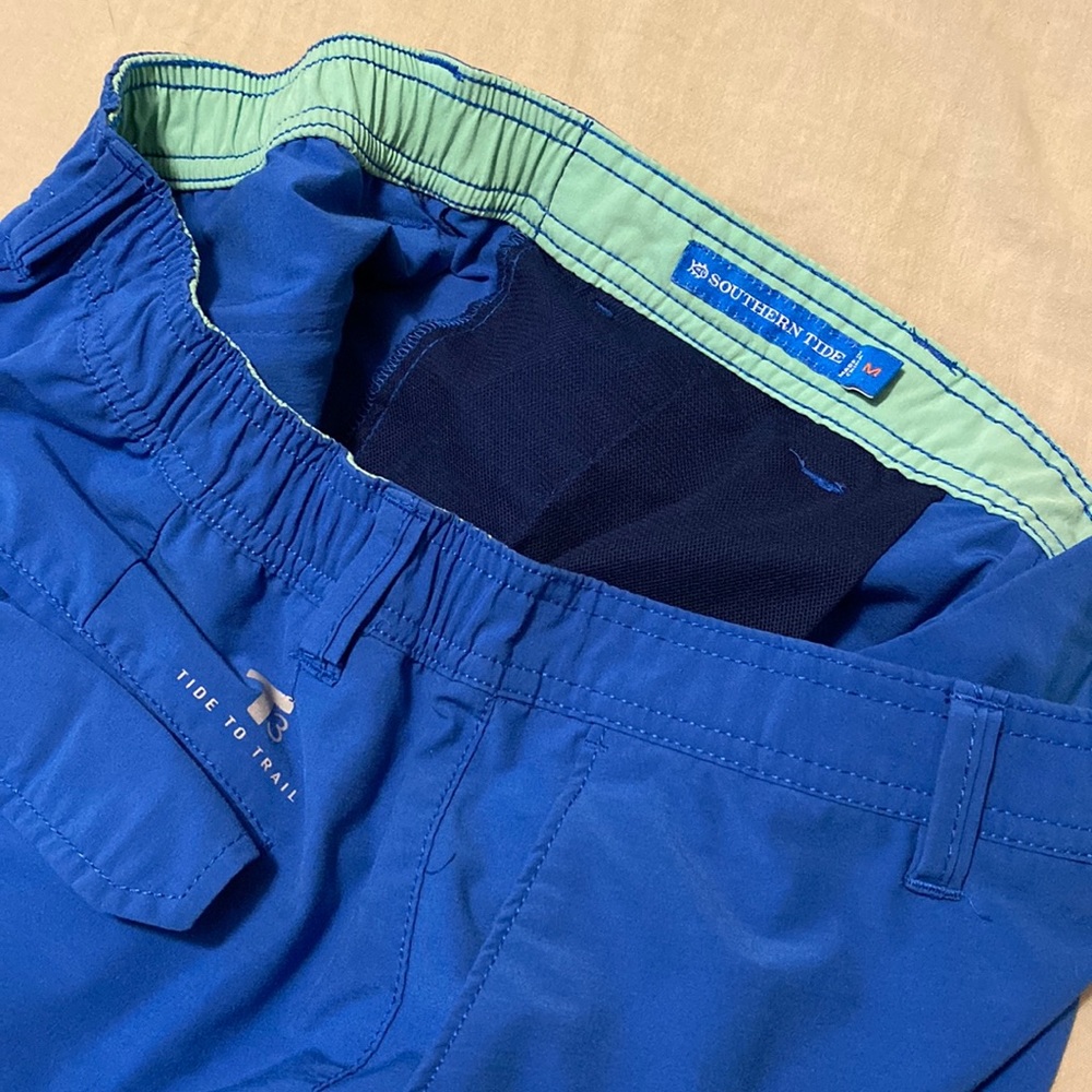 Southern Tide T3 Tide to Trail Shorts Medium.